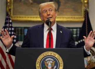 ABD Başkanı Trump, 1 Şubat’tan itibaren Çin’e %10 gümrük vergisi düşünüyor. abd-bakan-trump-1-ubattan-itibaren-ine-10-gmrk-vergisi-dnyor