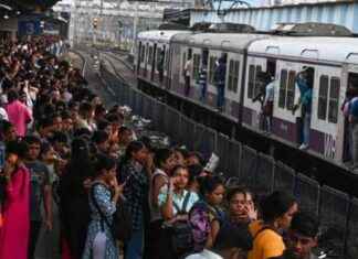 Govt employees allowed on premium trains govt-employees-allowed-on-premium-trains
